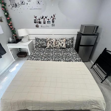 Private, Secure, Immaculate & Cozy Room Brampton Dış mekan fotoğraf